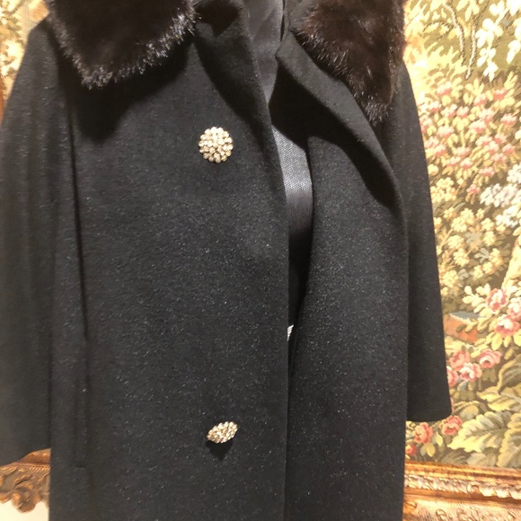 Vintage Wool & Fur Coat Beautiful Perfect - Picture 11 of 11